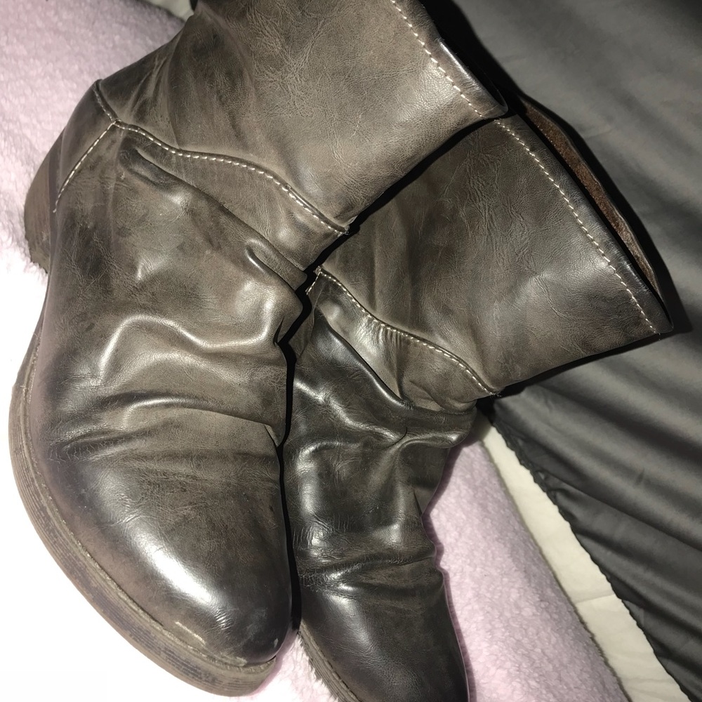 Maurice’s short stylish boots